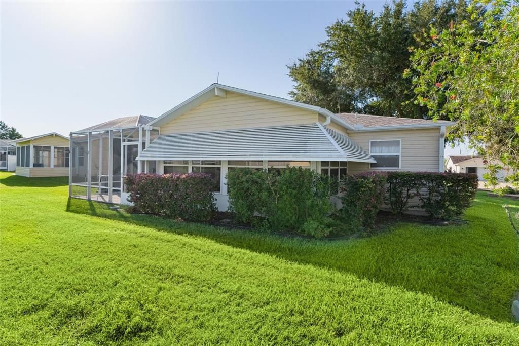 For Sale: $280,000 (2 beds, 2 baths, 1213 Square Feet)