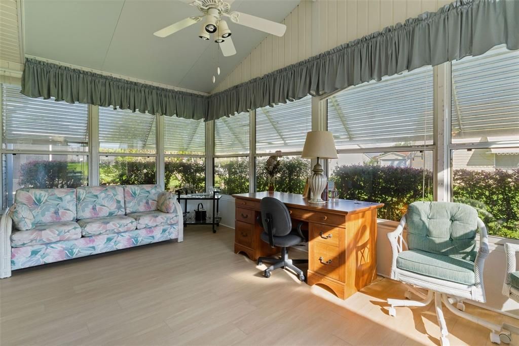 For Sale: $280,000 (2 beds, 2 baths, 1213 Square Feet)