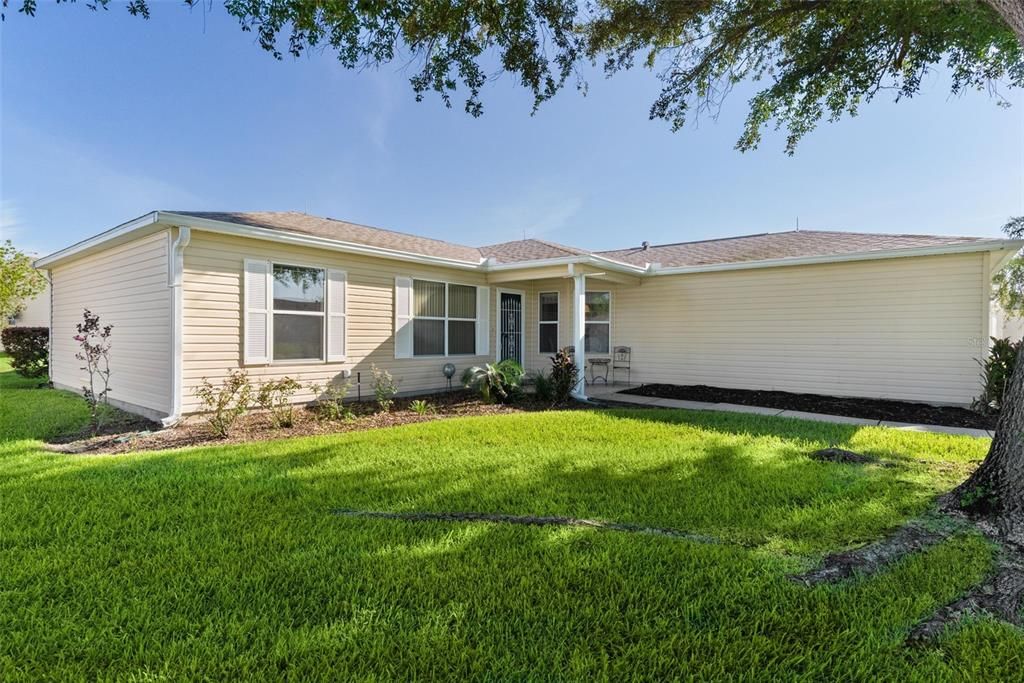 For Sale: $280,000 (2 beds, 2 baths, 1213 Square Feet)