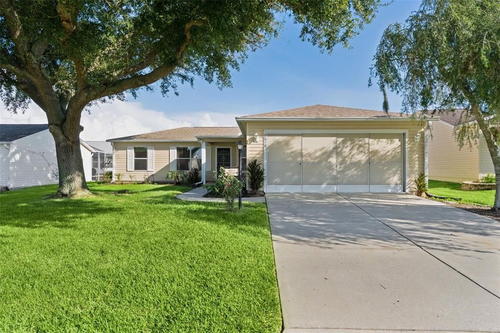 For Sale: $280,000 (2 beds, 2 baths, 1213 Square Feet)