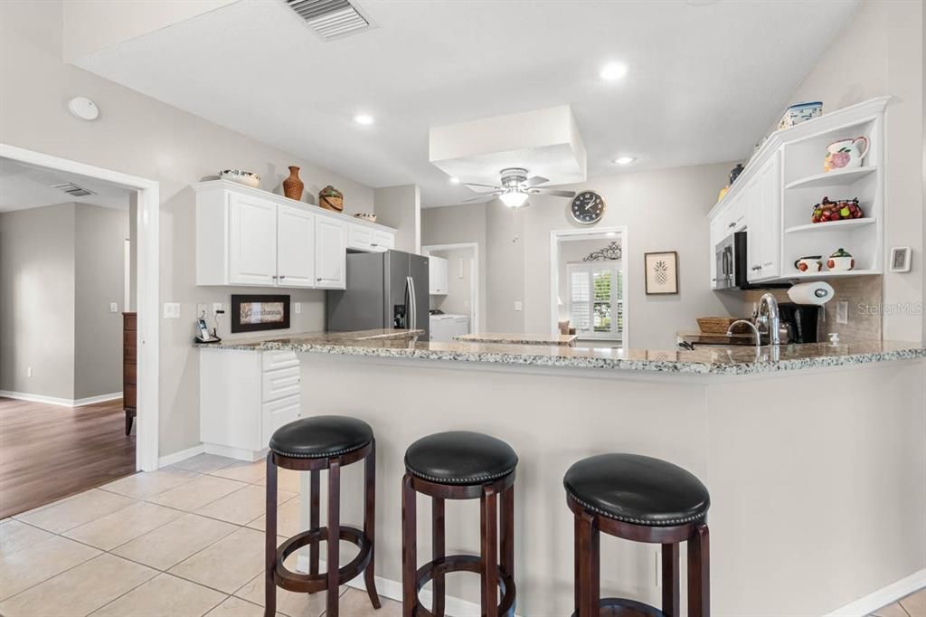 For Sale: $325,000 (3 beds, 2 baths, 1863 Square Feet)