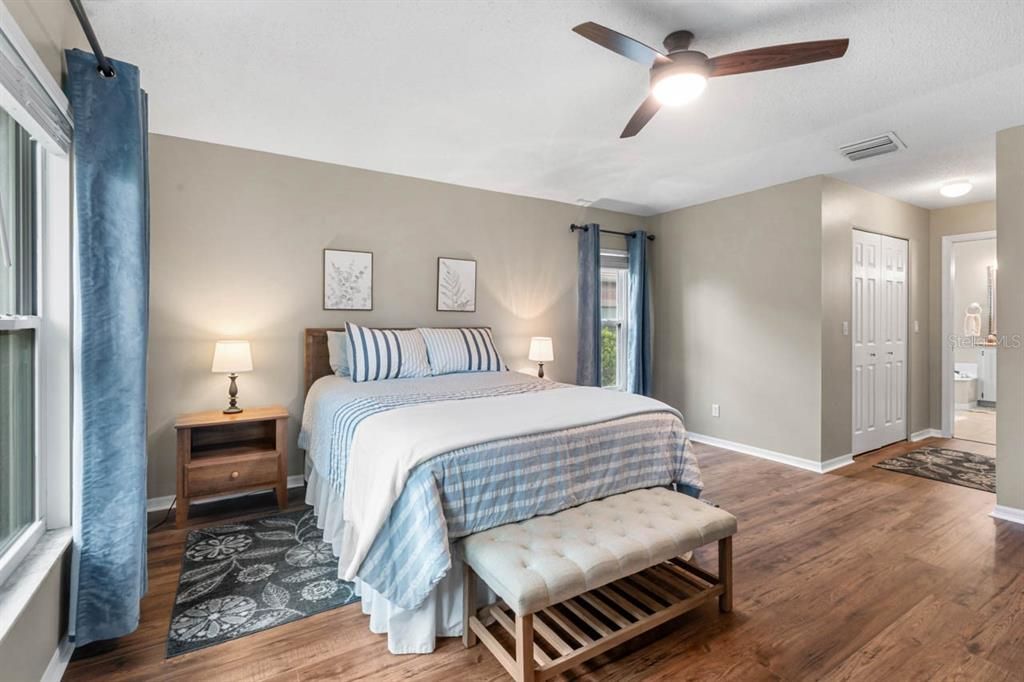 For Sale: $325,000 (3 beds, 2 baths, 1863 Square Feet)