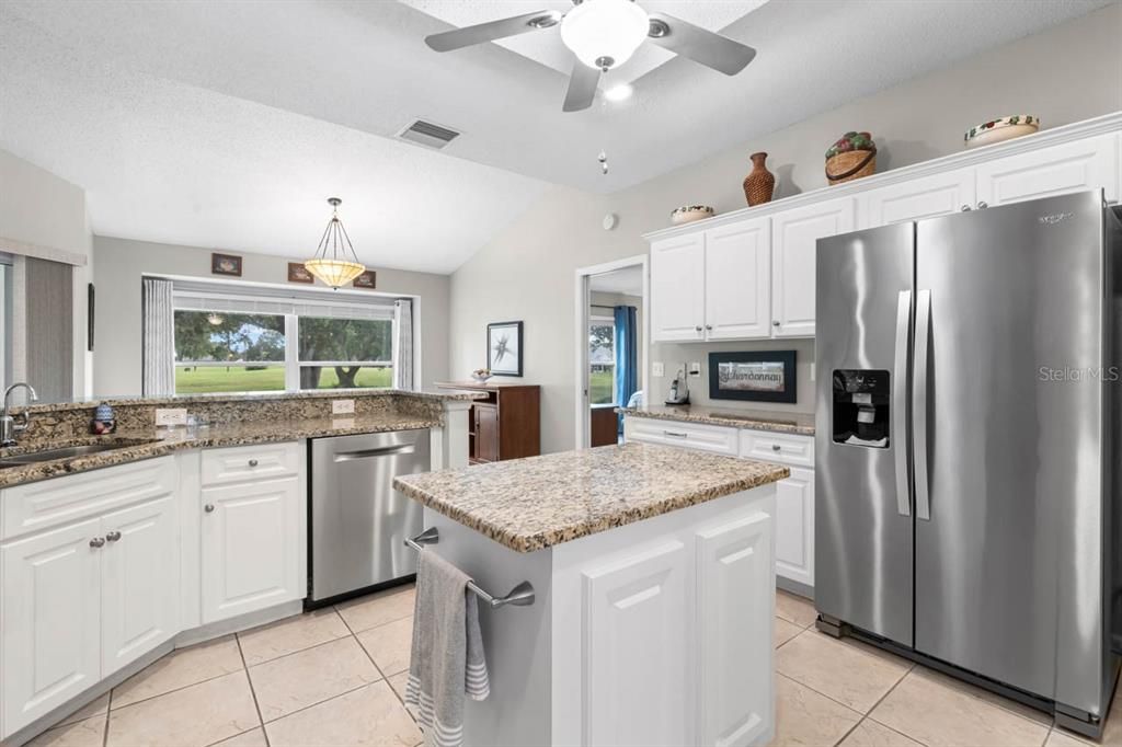 For Sale: $325,000 (3 beds, 2 baths, 1863 Square Feet)