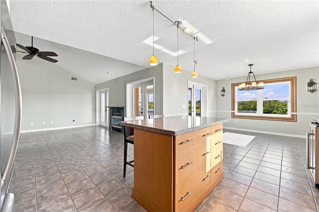 For Sale: $1,499,000 (2 beds, 2 baths, 1892 Square Feet)