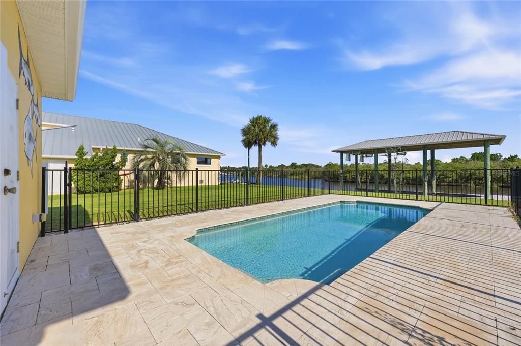 For Sale: $1,499,000 (2 beds, 2 baths, 1892 Square Feet)