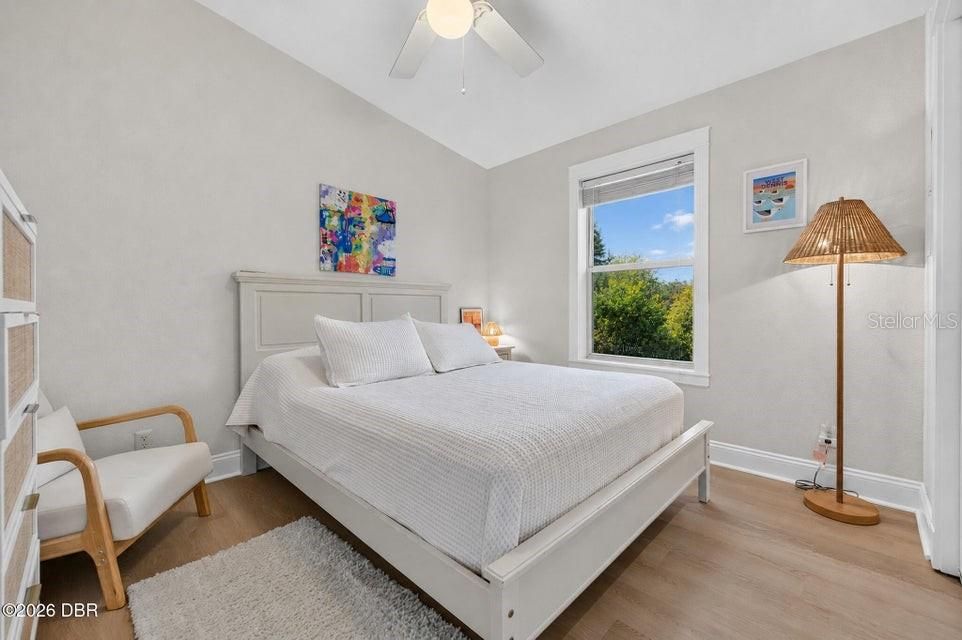 На продажу: $545,000 (3 спален, 2 ванн, 1200 Квадратных фут)