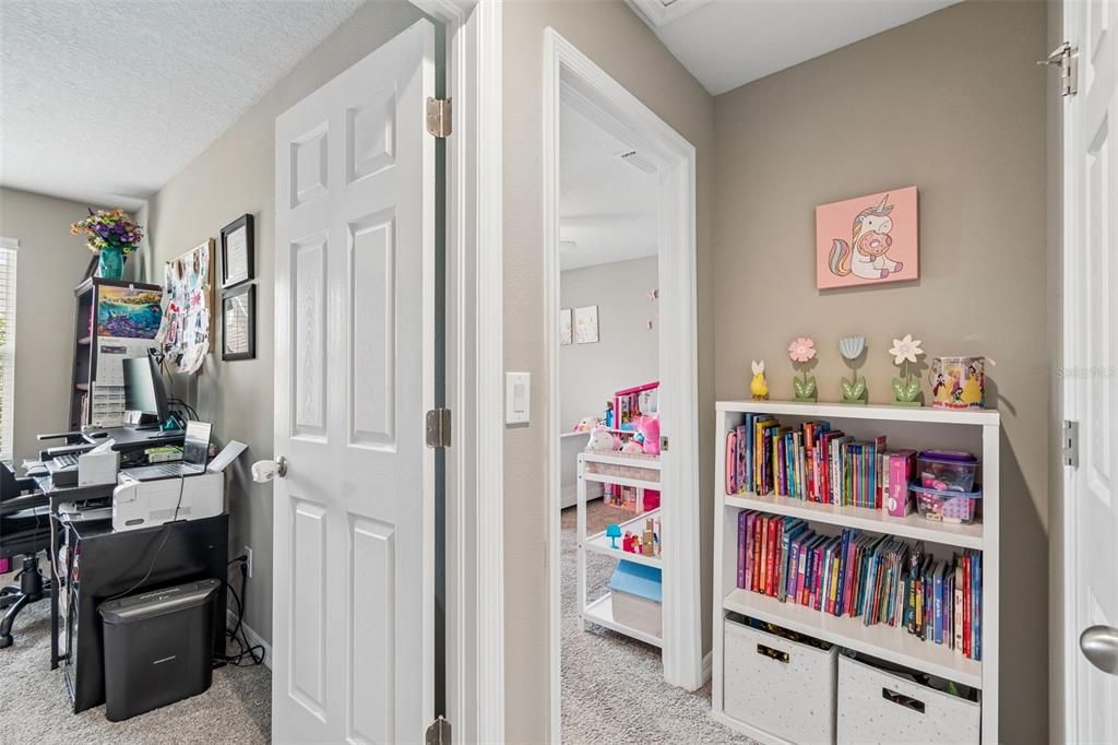 For Sale: $399,900 (4 beds, 3 baths, 2098 Square Feet)