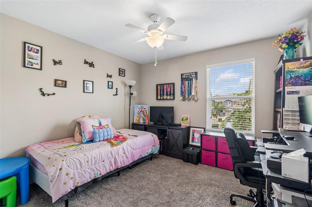 For Sale: $399,900 (4 beds, 3 baths, 2098 Square Feet)