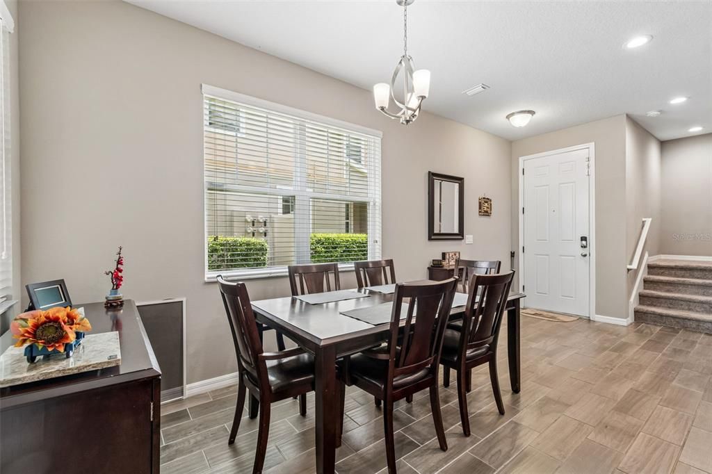 For Sale: $399,900 (4 beds, 3 baths, 2098 Square Feet)