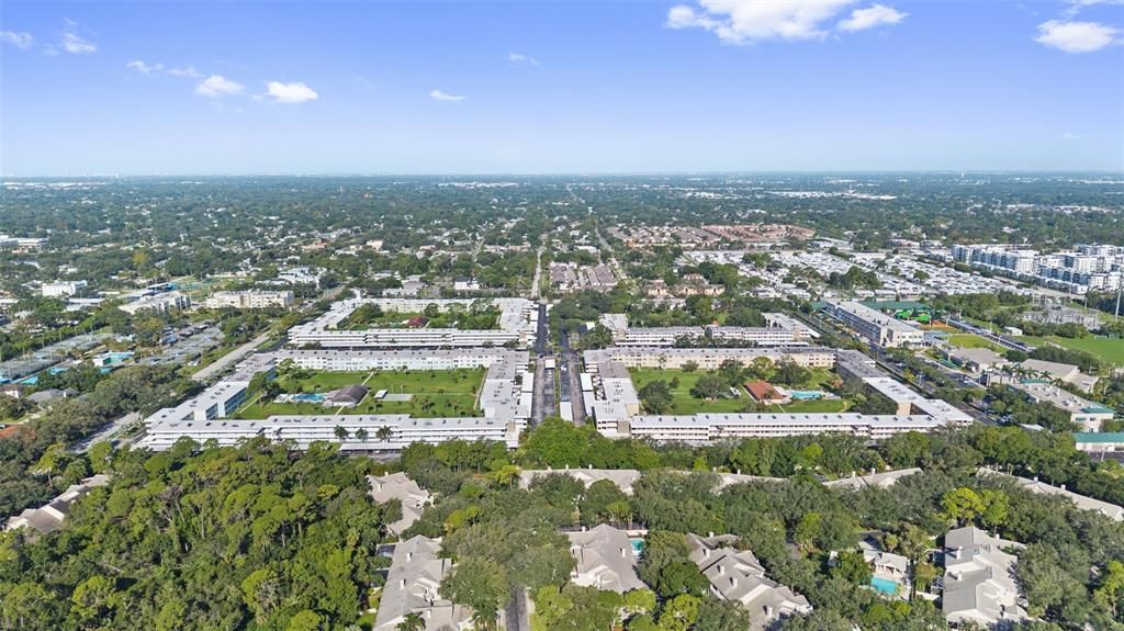На продажу: $125,000 (2 спален, 2 ванн, 1035 Квадратных фут)