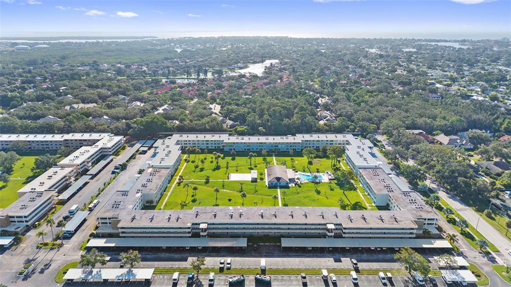 На продажу: $125,000 (2 спален, 2 ванн, 1035 Квадратных фут)