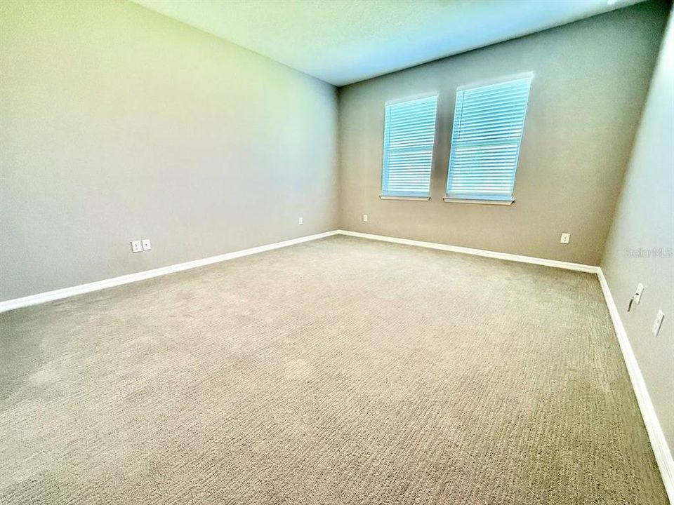 En Renta: $2,800 (3 camas, 3 baños, 2192 Pies cuadrados)