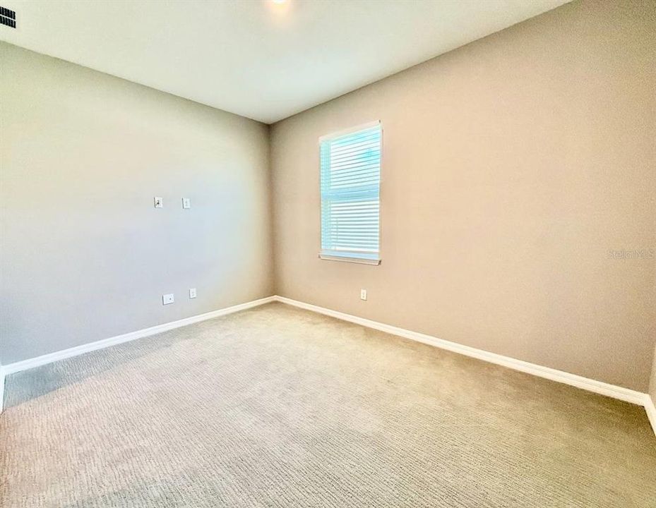 En Renta: $2,800 (3 camas, 3 baños, 2192 Pies cuadrados)