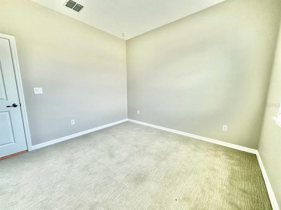 En Renta: $2,800 (3 camas, 3 baños, 2192 Pies cuadrados)