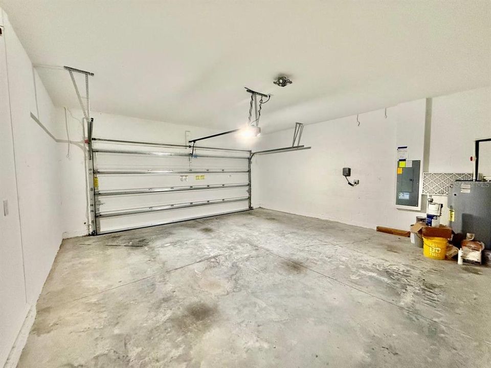 En Renta: $2,800 (3 camas, 3 baños, 2192 Pies cuadrados)