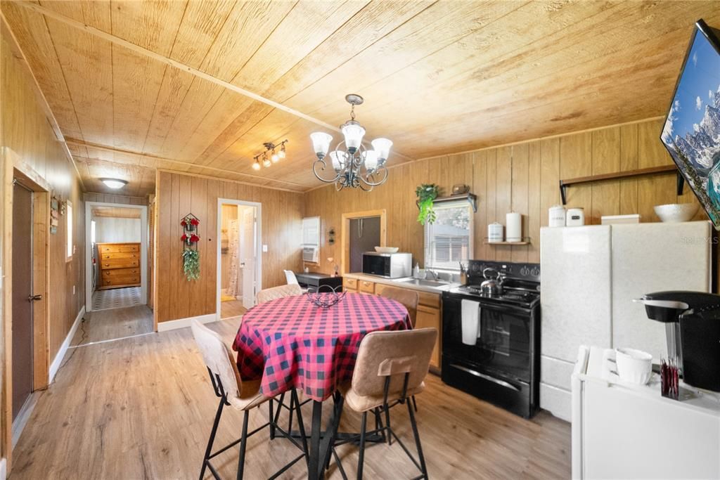 For Sale: $995,000 (4 beds, 3 baths, 2868 Square Feet)