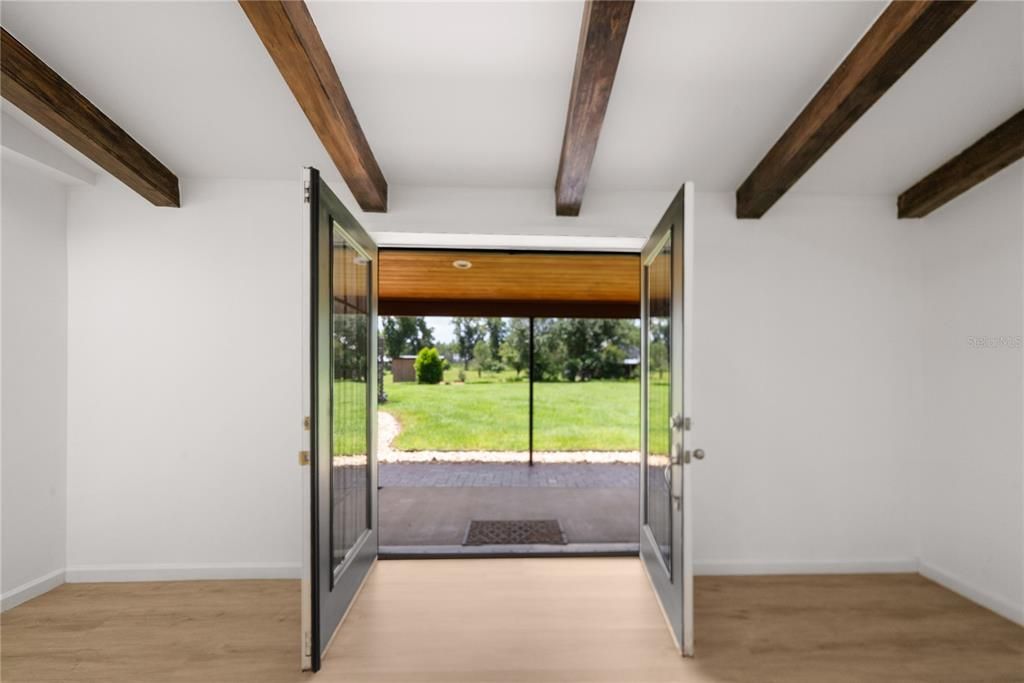 For Sale: $995,000 (4 beds, 3 baths, 2868 Square Feet)