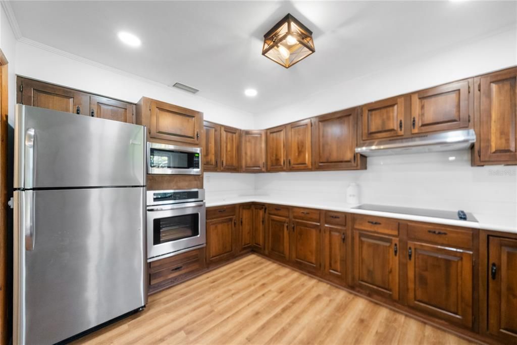 For Sale: $995,000 (4 beds, 3 baths, 2868 Square Feet)