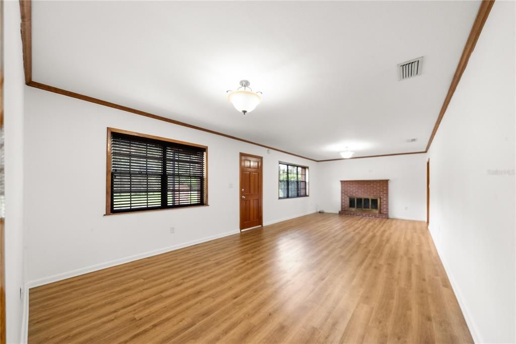For Sale: $995,000 (4 beds, 3 baths, 2868 Square Feet)