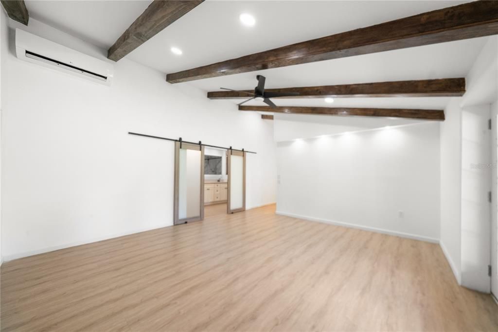 For Sale: $995,000 (4 beds, 3 baths, 2868 Square Feet)