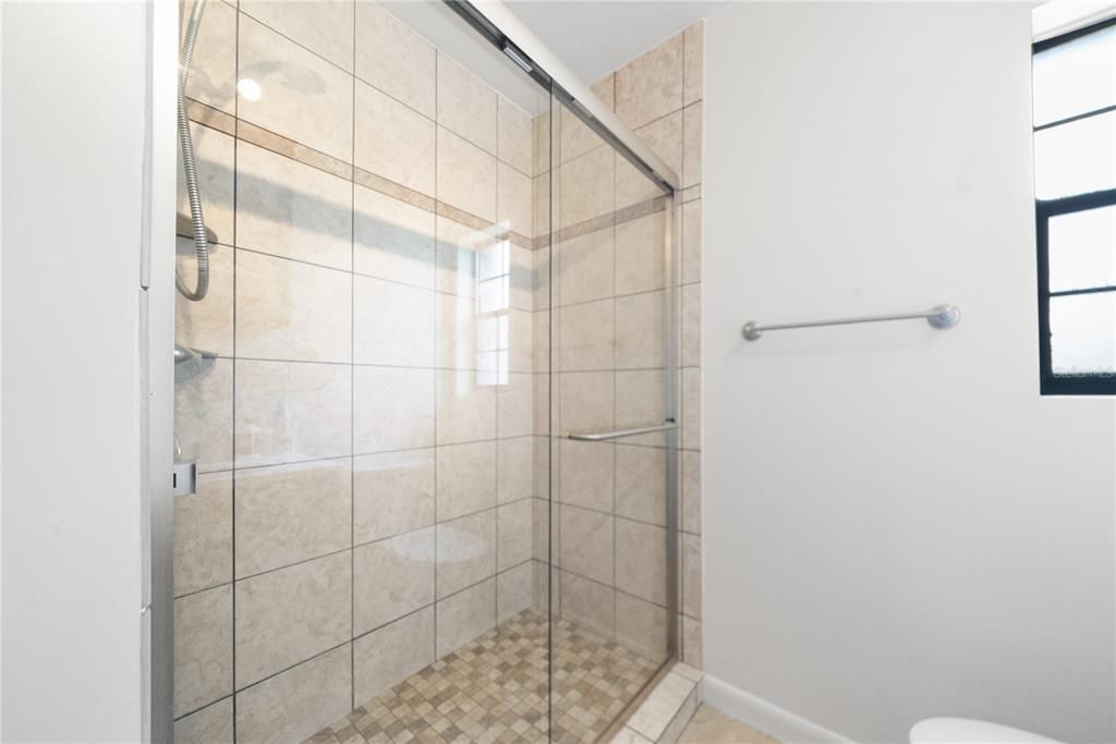For Sale: $995,000 (4 beds, 3 baths, 2868 Square Feet)