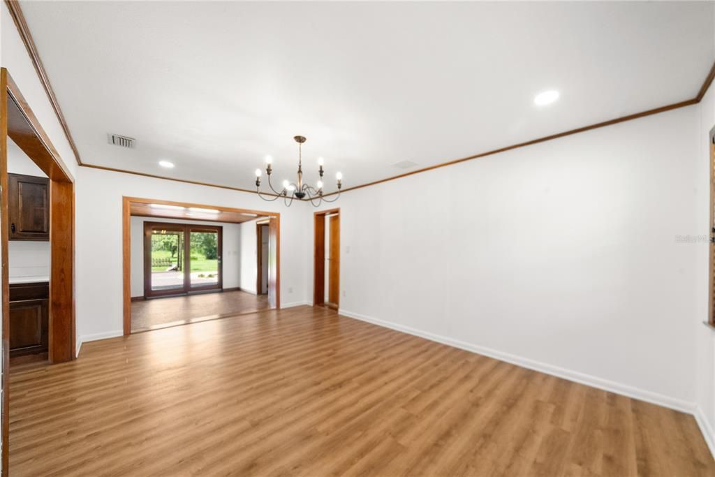 For Sale: $995,000 (4 beds, 3 baths, 2868 Square Feet)