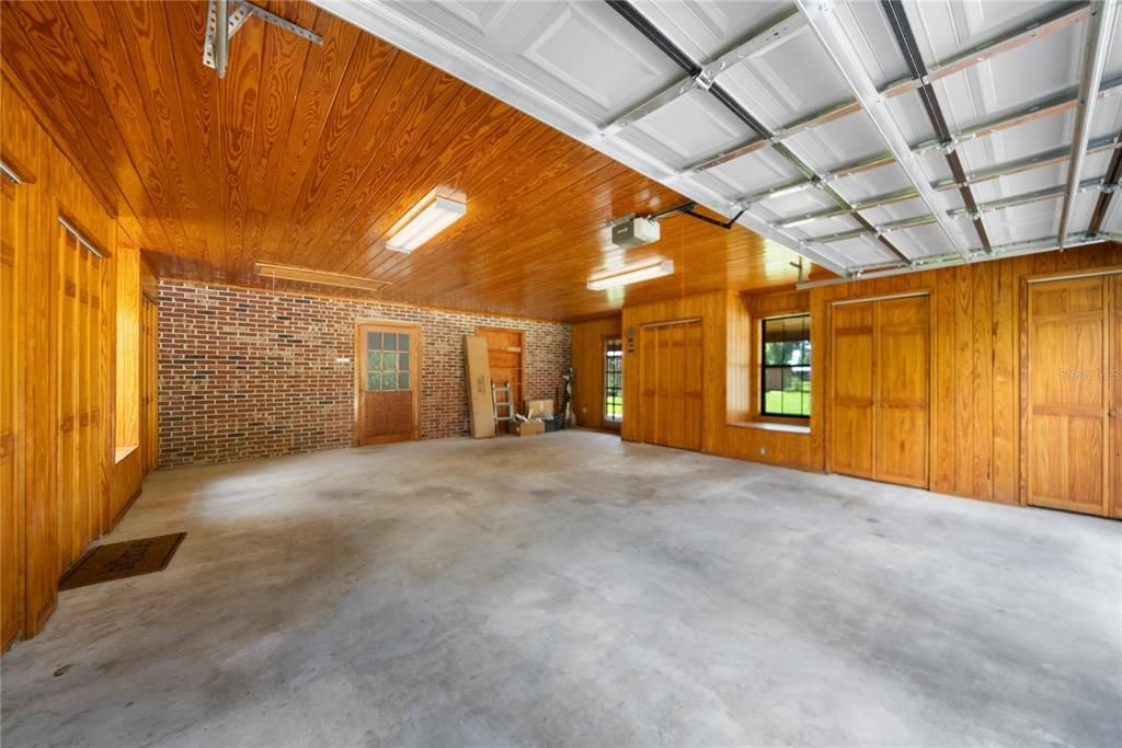 For Sale: $995,000 (4 beds, 3 baths, 2868 Square Feet)