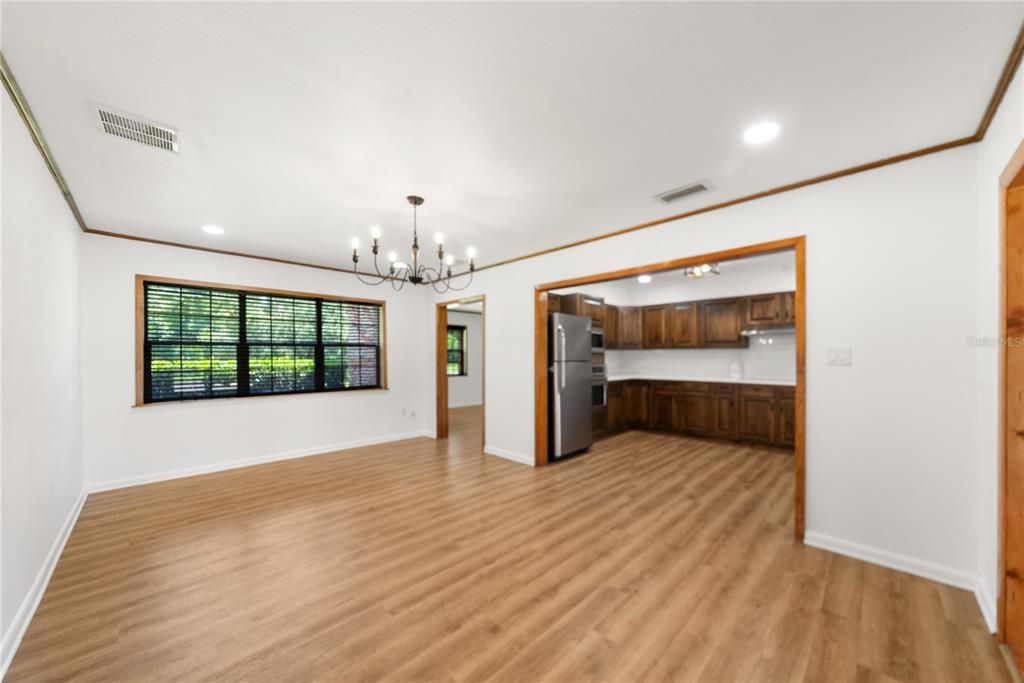 For Sale: $995,000 (4 beds, 3 baths, 2868 Square Feet)