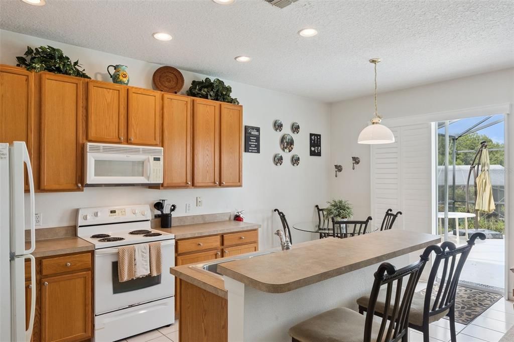 En Venta: $349,999 (4 camas, 3 baños, 1910 Pies cuadrados)