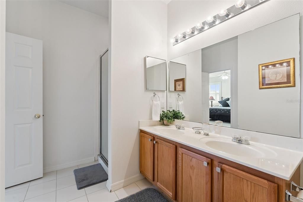 En Venta: $349,999 (4 camas, 3 baños, 1910 Pies cuadrados)