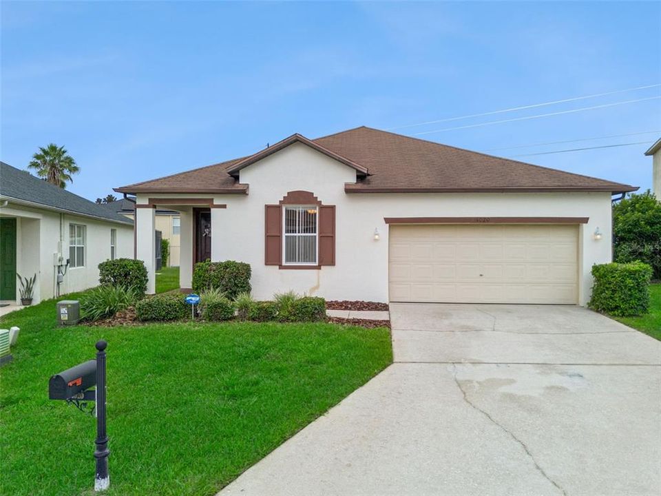 En Venta: $349,999 (4 camas, 3 baños, 1910 Pies cuadrados)