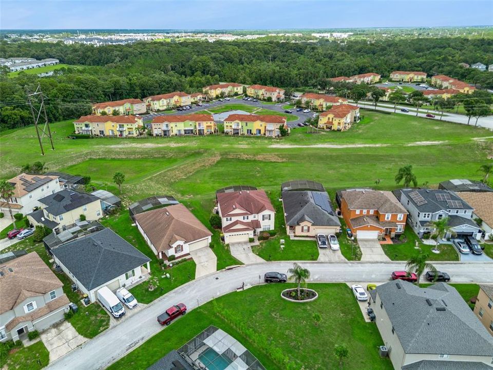 En Venta: $349,999 (4 camas, 3 baños, 1910 Pies cuadrados)