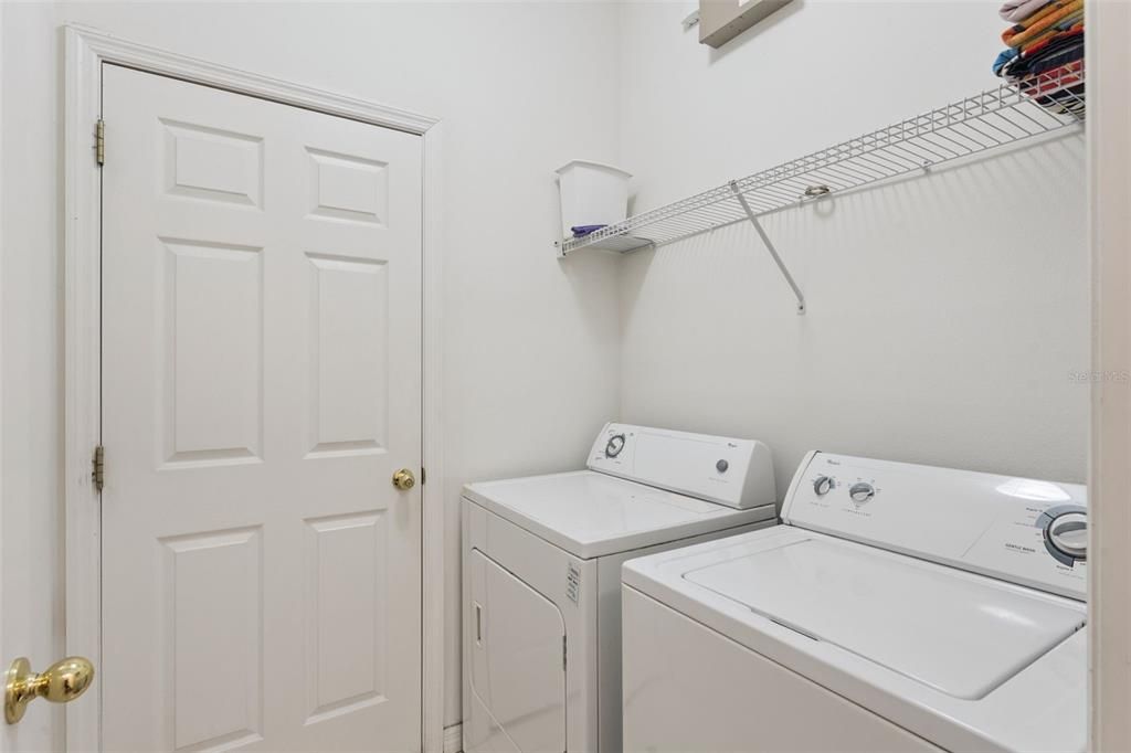 En Venta: $349,999 (4 camas, 3 baños, 1910 Pies cuadrados)