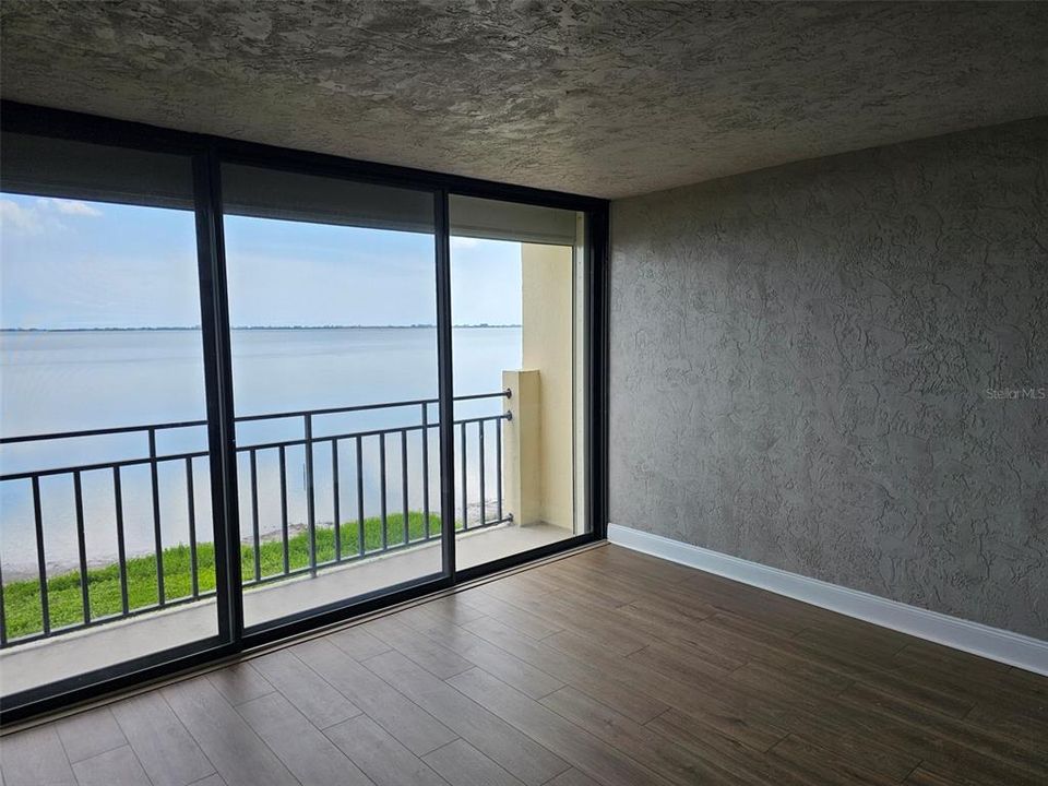 For Rent: $2,800 (2 beds, 2 baths, 1364 Square Feet)