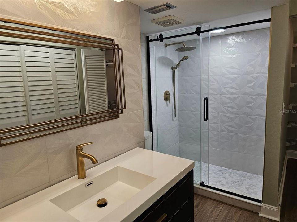 For Rent: $2,800 (2 beds, 2 baths, 1364 Square Feet)
