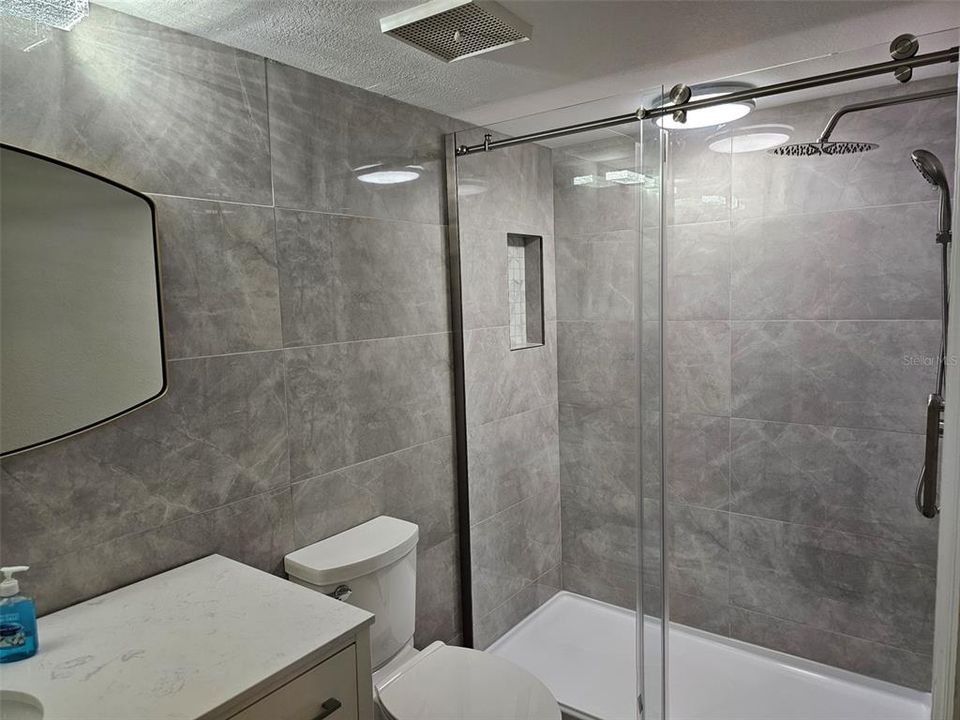 For Rent: $2,800 (2 beds, 2 baths, 1364 Square Feet)
