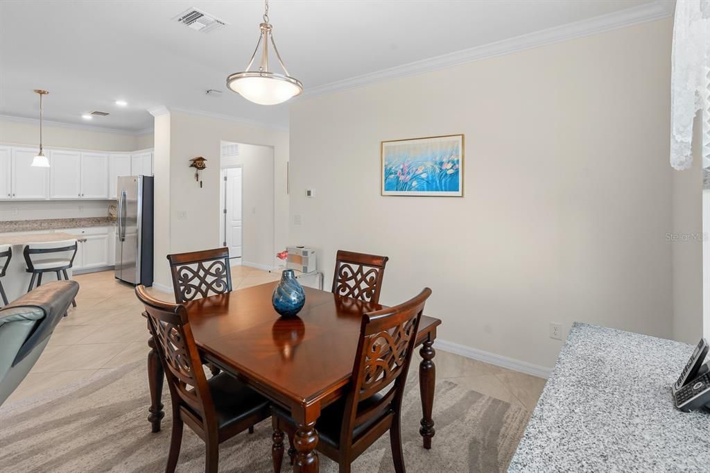 На продажу: $359,900 (4 спален, 3 ванн, 2031 Квадратных фут)