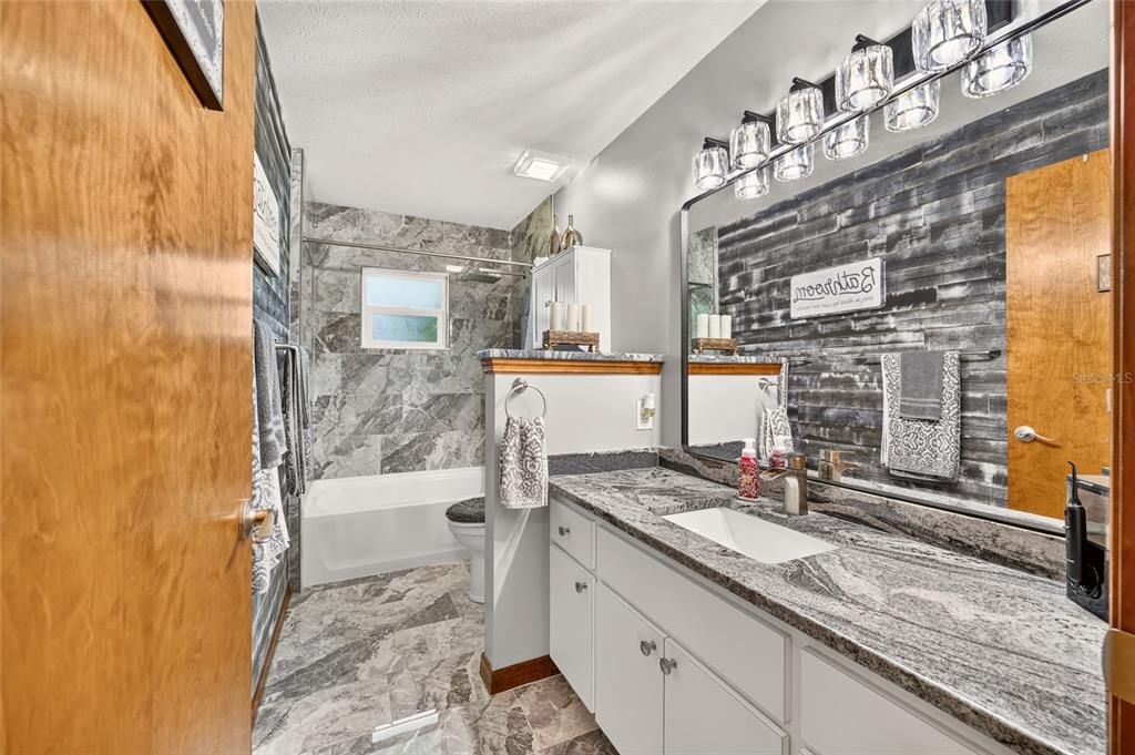 For Sale: $369,900 (3 beds, 2 baths, 1352 Square Feet)