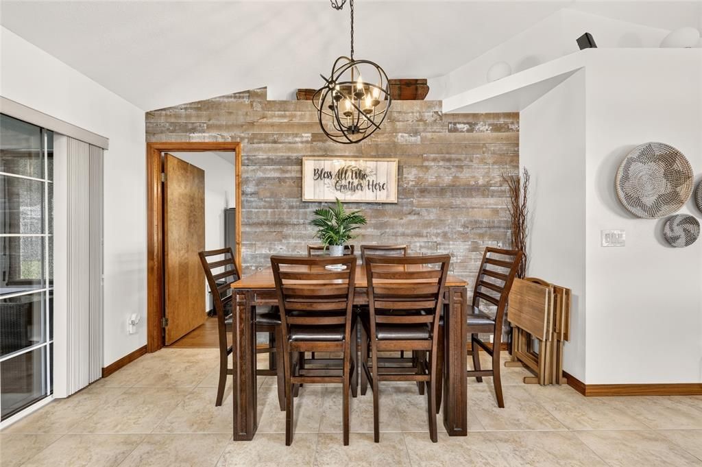 For Sale: $369,900 (3 beds, 2 baths, 1352 Square Feet)