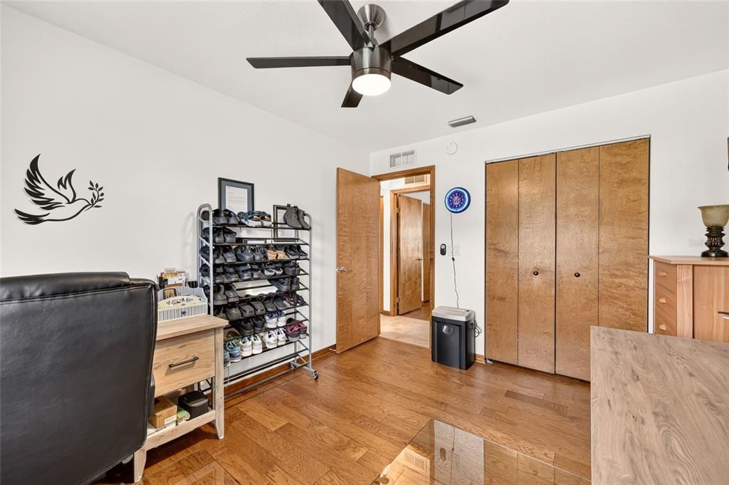 For Sale: $369,900 (3 beds, 2 baths, 1352 Square Feet)