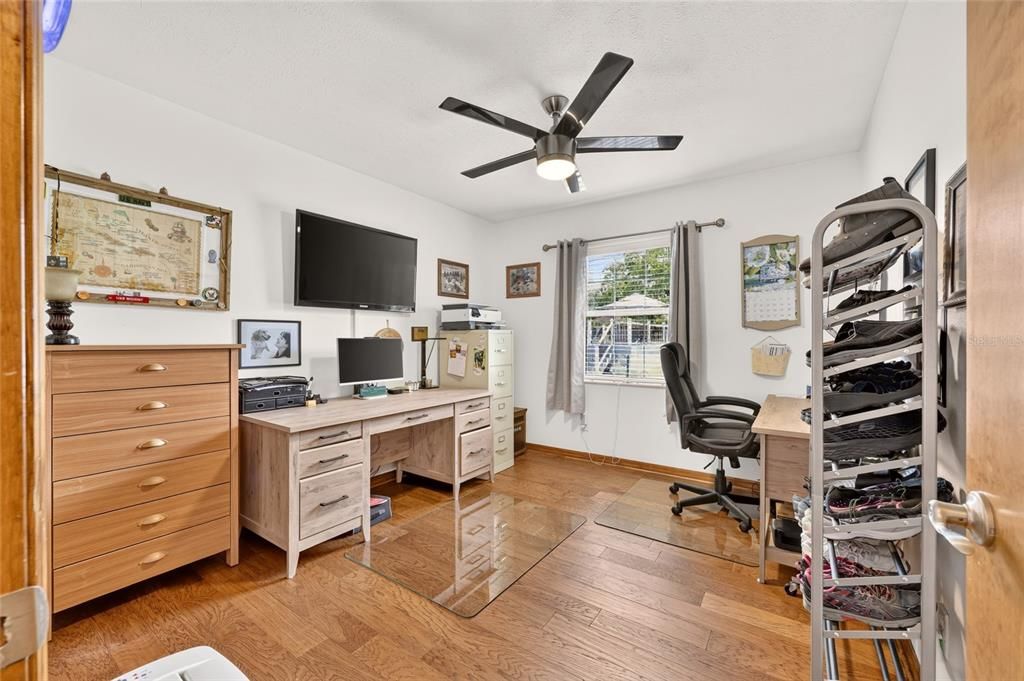 For Sale: $369,900 (3 beds, 2 baths, 1352 Square Feet)