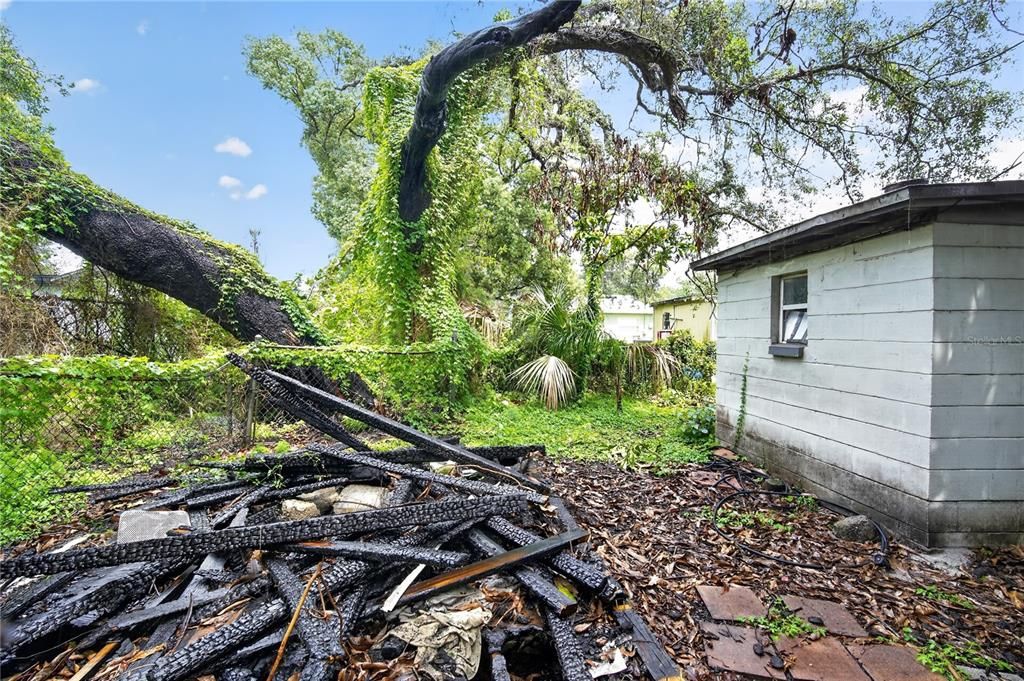 For Sale: $149,000 (2 beds, 1 baths, 1028 Square Feet)