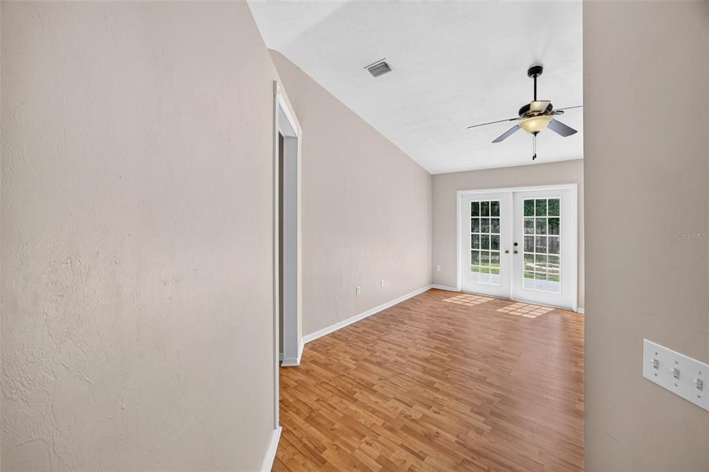 For Sale: $340,000 (3 beds, 2 baths, 1288 Square Feet)