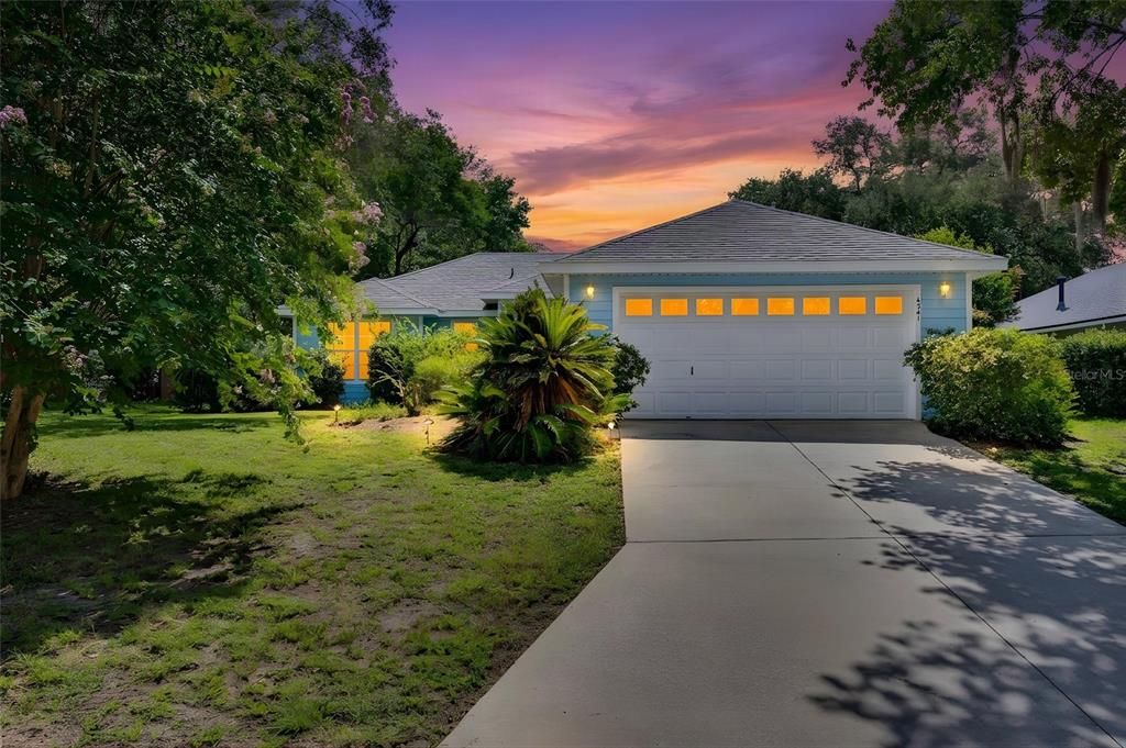 For Sale: $340,000 (3 beds, 2 baths, 1288 Square Feet)