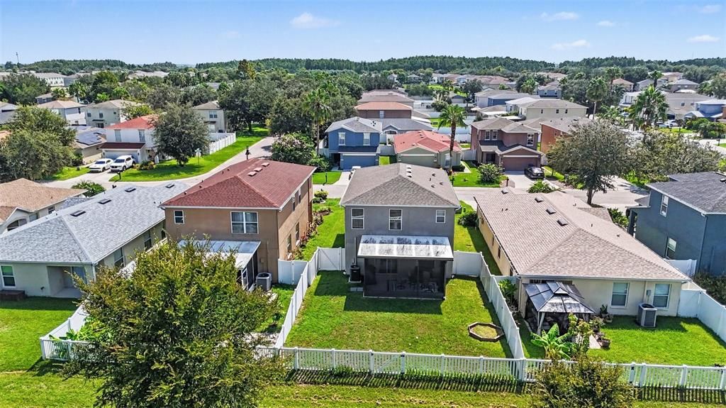 На продажу: $375,000 (4 спален, 2 ванн, 1741 Квадратных фут)