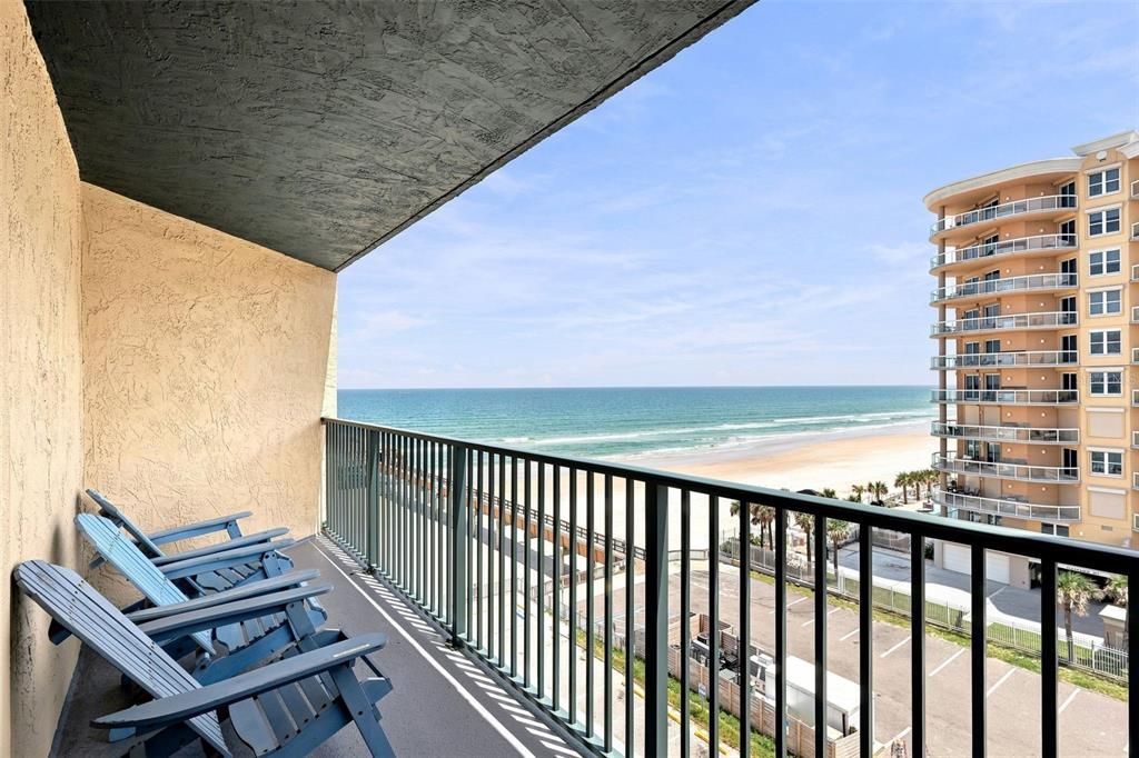 For Sale: $270,000 (1 beds, 1 baths, 600 Square Feet)