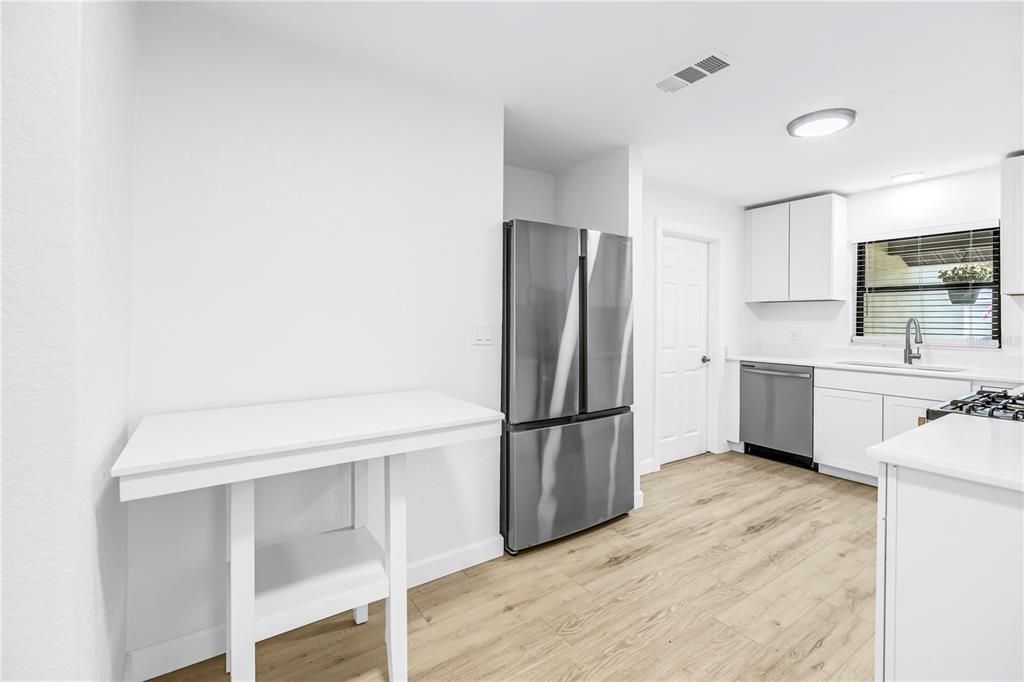 En Venta: $315,000 (3 camas, 1 baños, 936 Pies cuadrados)