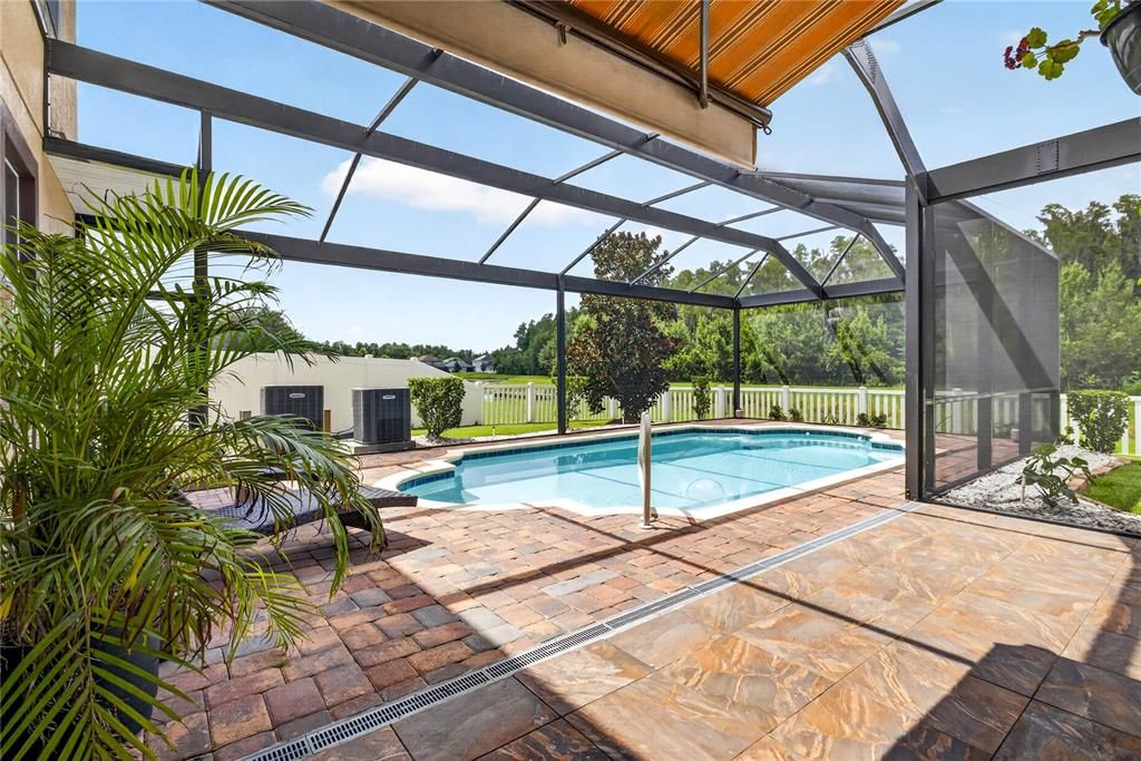 En Venta: $600,000 (4 camas, 2 baños, 2951 Pies cuadrados)