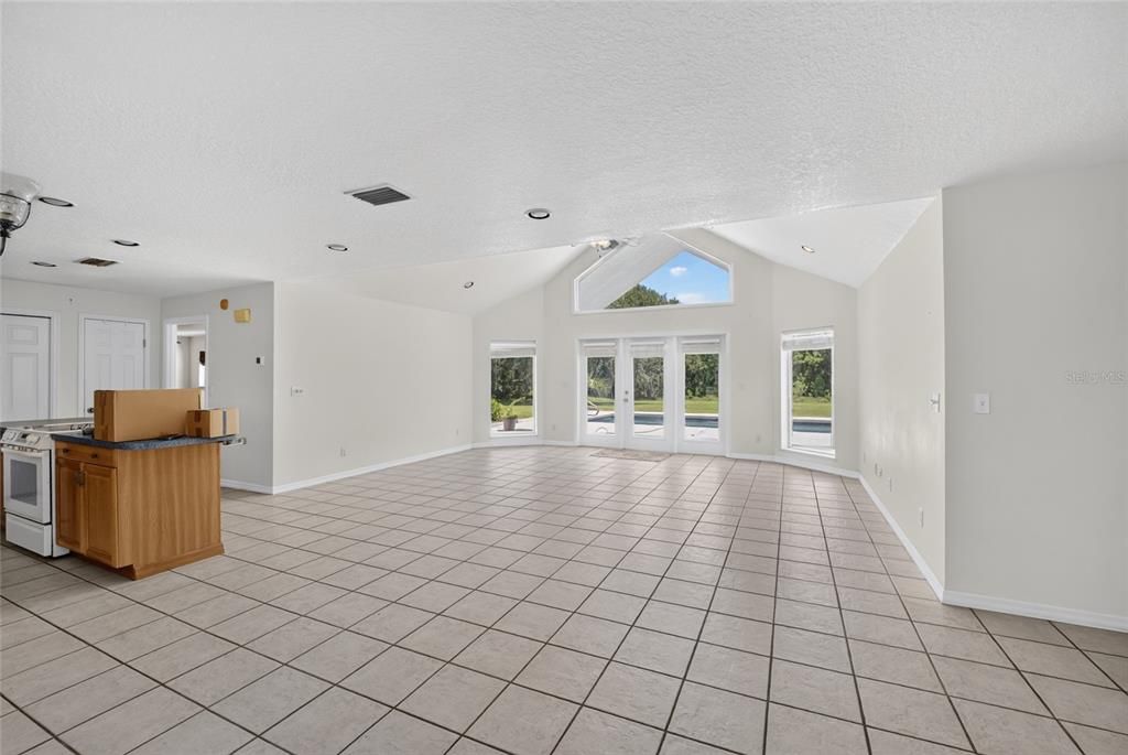 For Sale: $879,900 (3 beds, 3 baths, 2452 Square Feet)