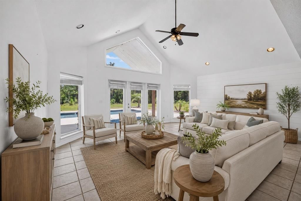 For Sale: $879,900 (3 beds, 3 baths, 2452 Square Feet)